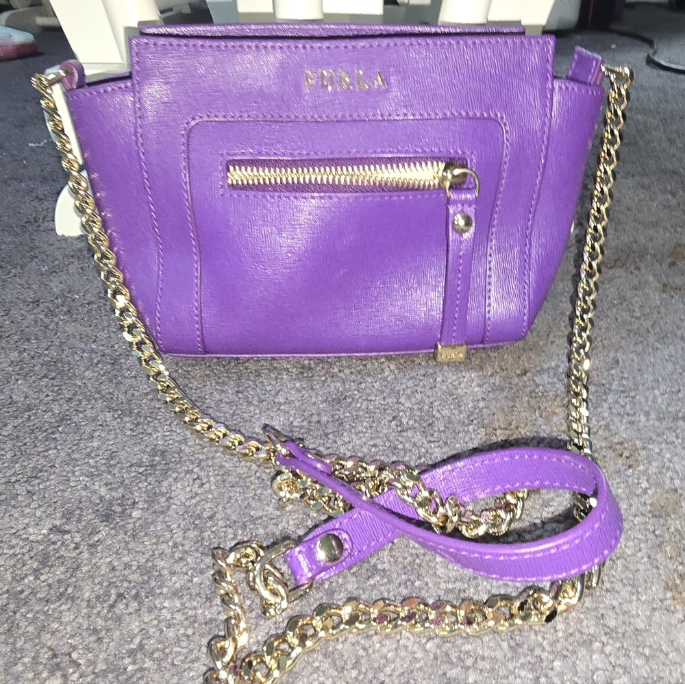 Furla Ginerva Leather Chainlink Strap Handbag